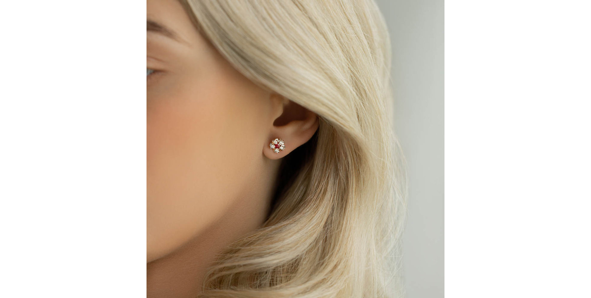 Náušnice s rubínom a diamantmi Asters