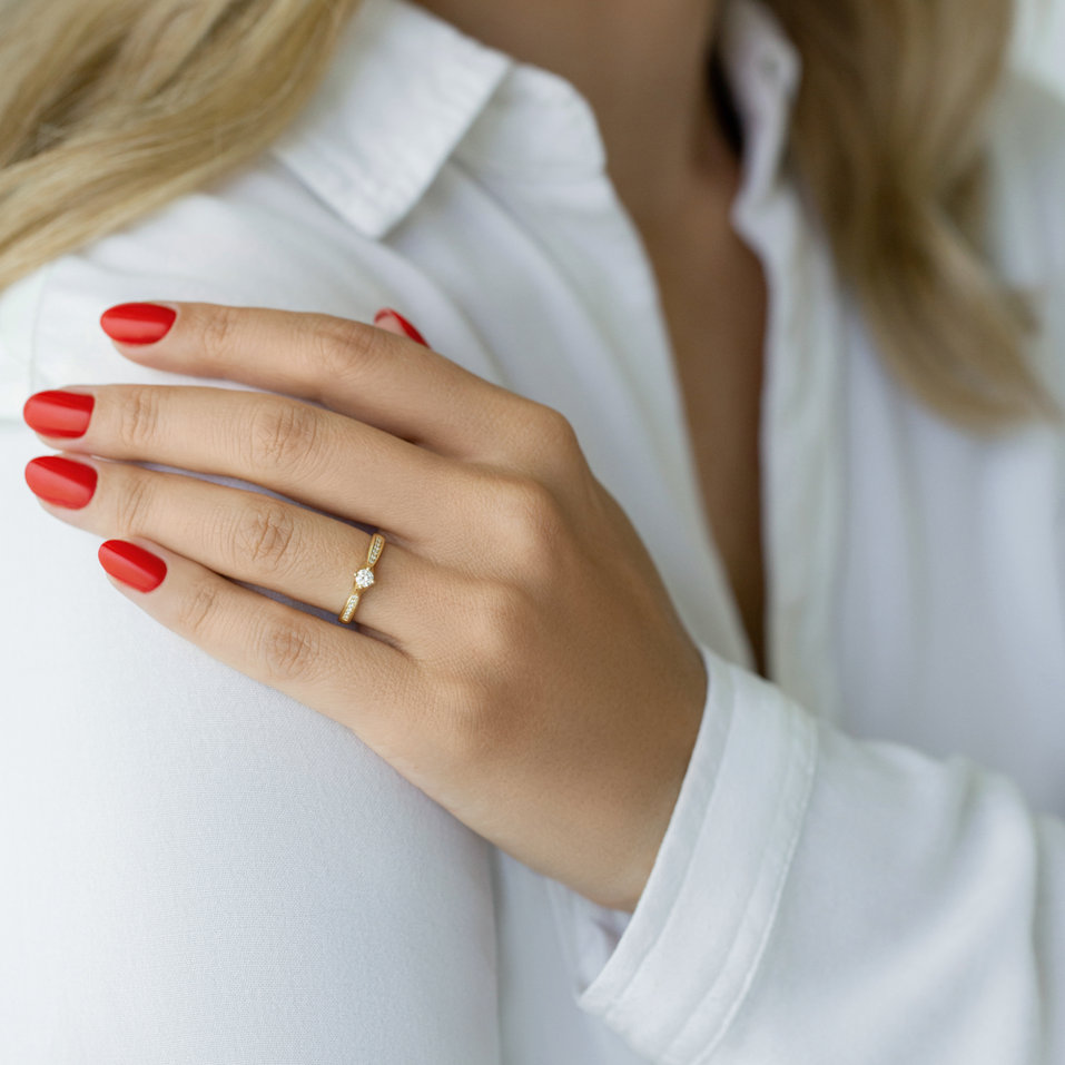 Prsteň s diamantmi Moon King