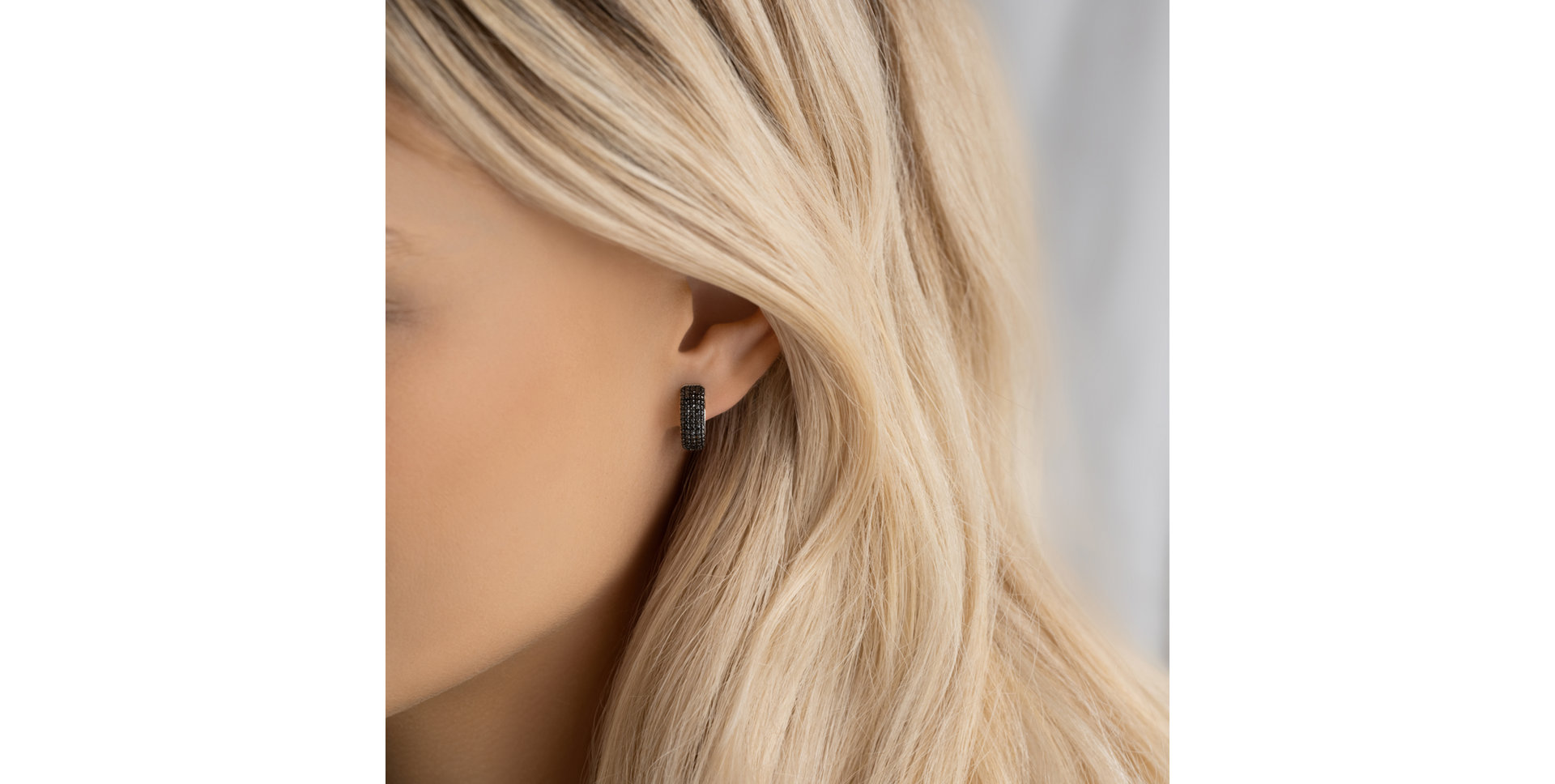 Náušnice s diamantmi Luxury Message