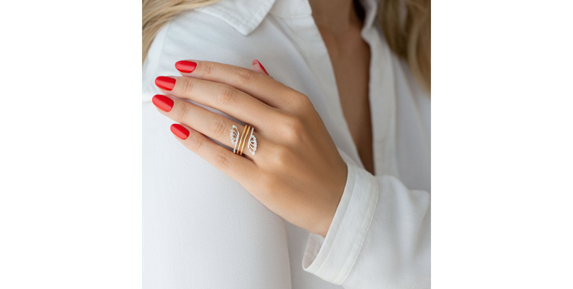 Prsteň s diamantmi Broken Butterfly