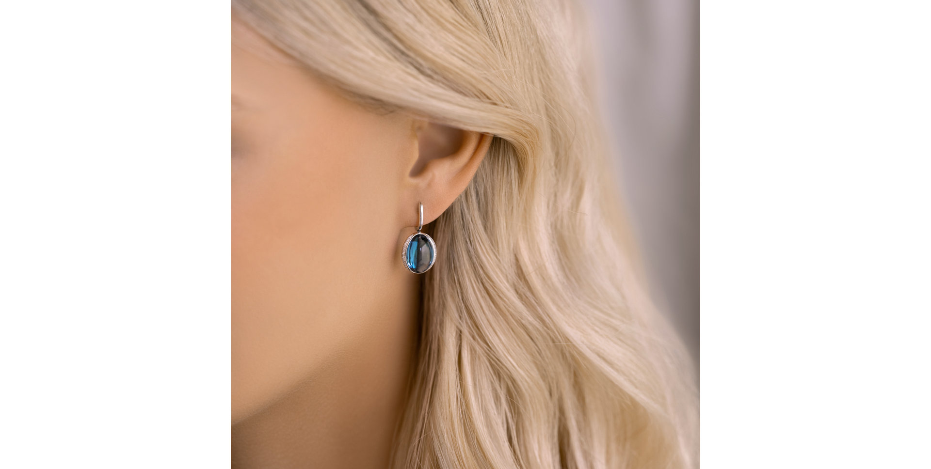 Náušnice s diamantmi a topásom Midnight Spark