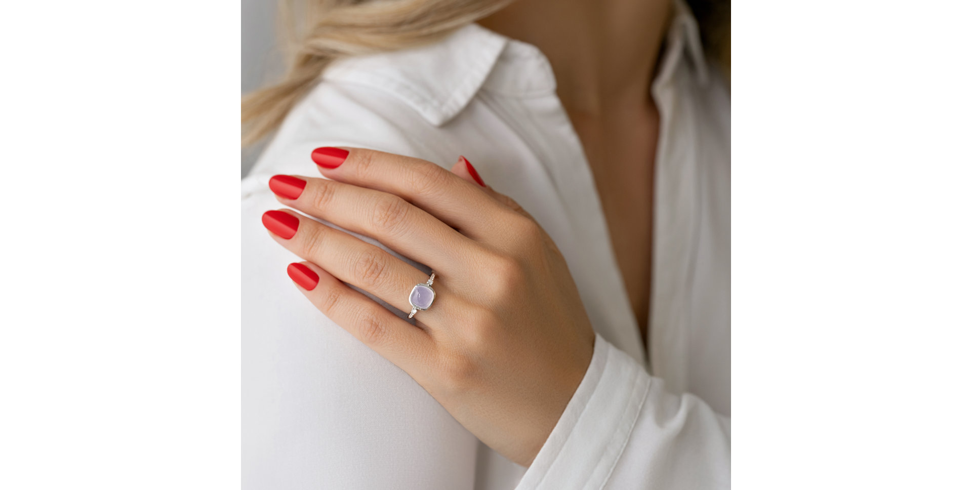 Prsteň s chalcedonom a diamantmi Mistress Elegance