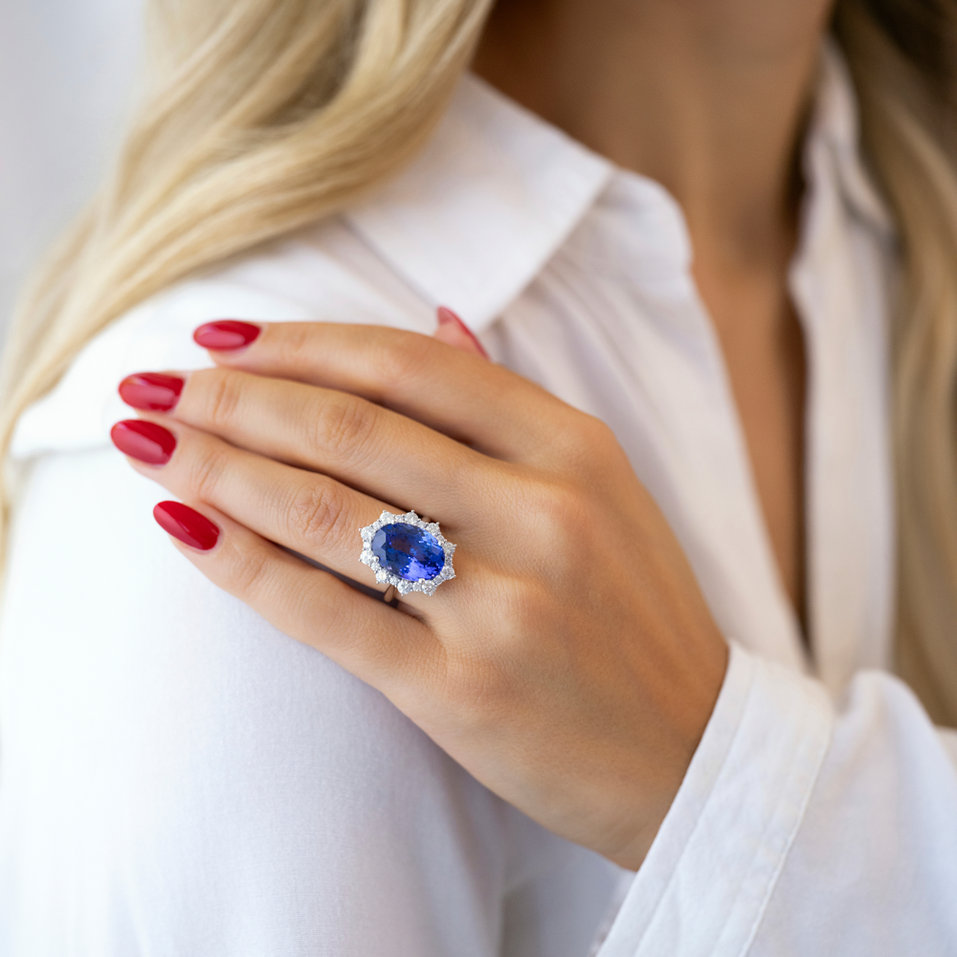 Prsteň s tanzanitom a diamantmi Night Goddess