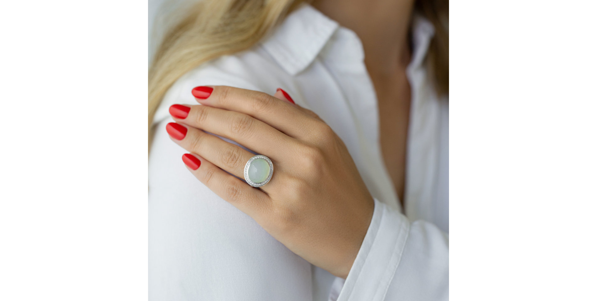 Prsteň s chalcedonom a diamantmi Dominant Space