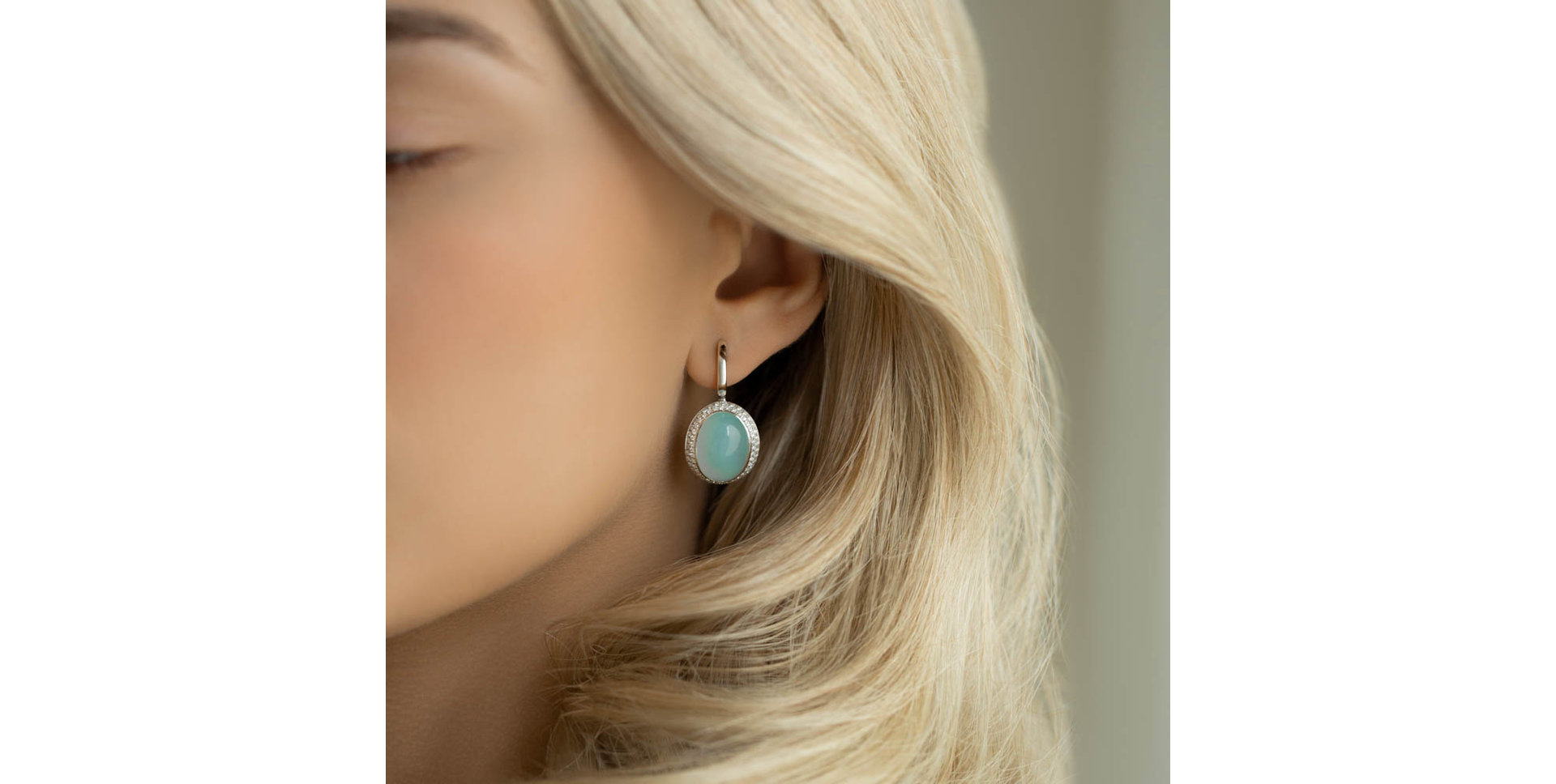 Náušnice s chalcedonom a diamantmi Spring Aura