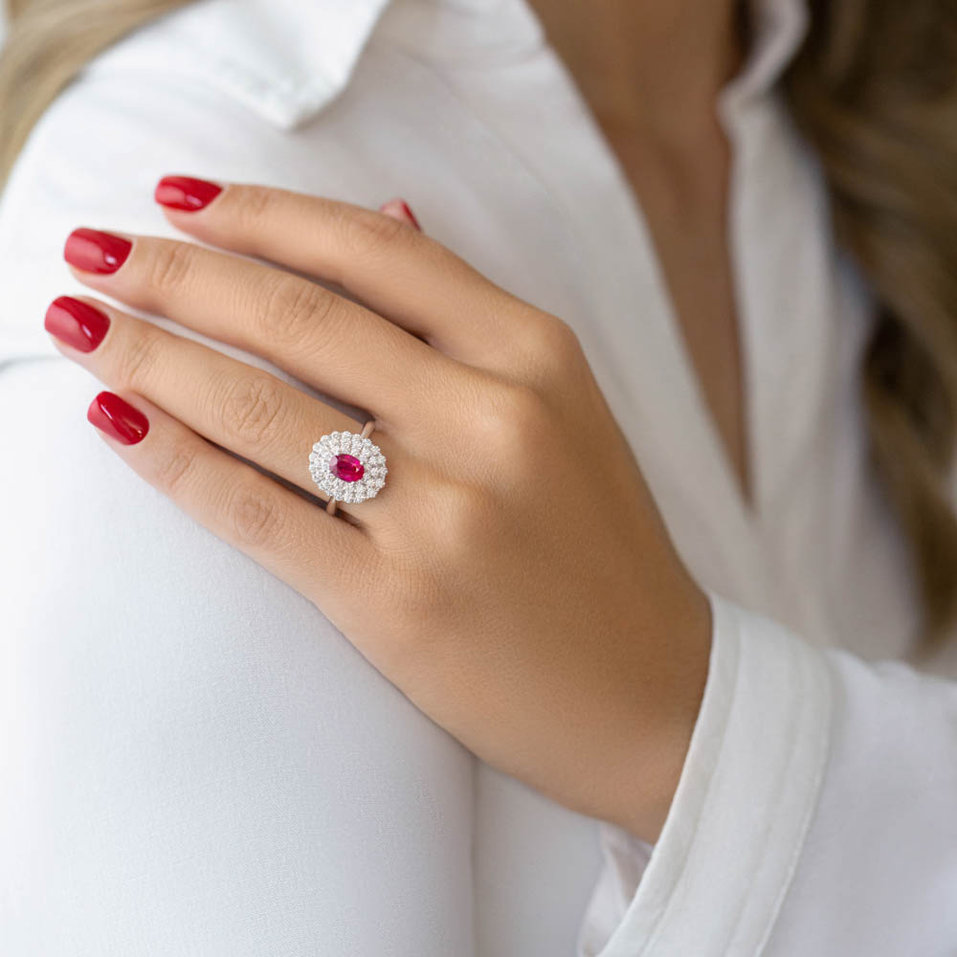 Prsteň s rubínom a diamantmi Sindragosa