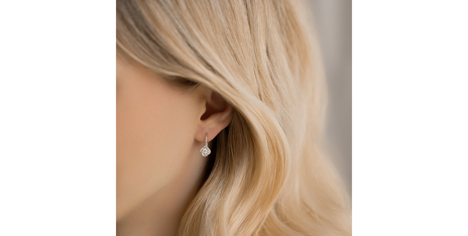 Náušnice s diamantmi Sparkling Petals