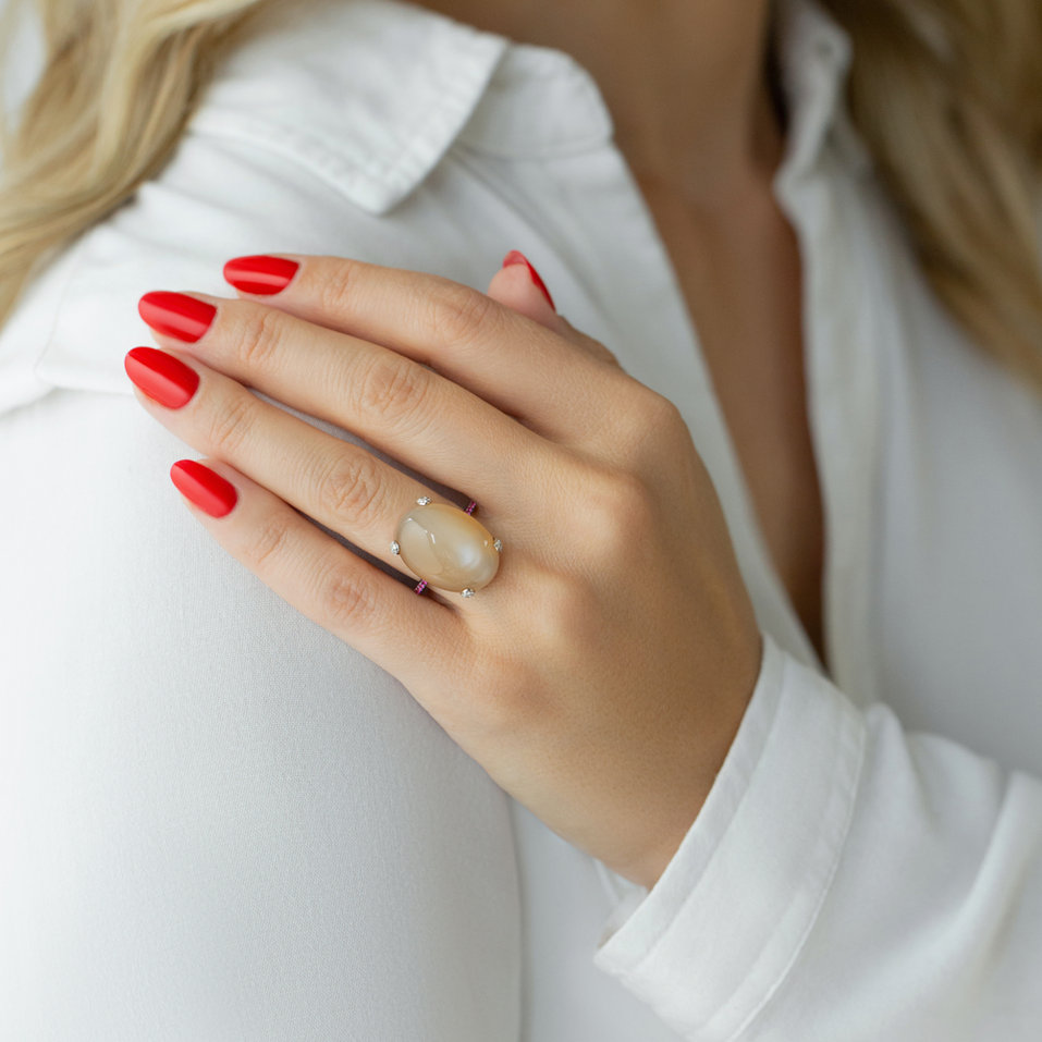 Prsteň s diamantmi,rubínmi a mesačným kameňom Noble Gem