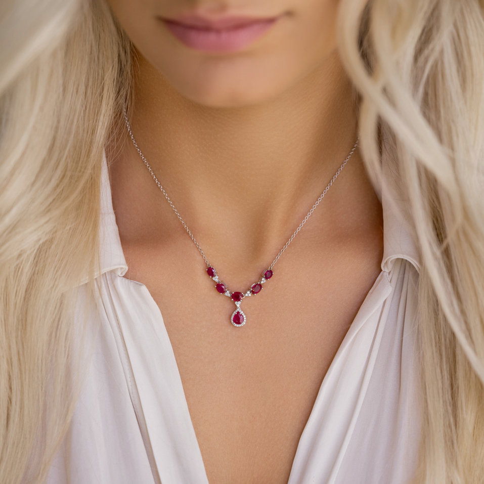 Náhrdelník s diamantmi a zafírmi Royal Treasure