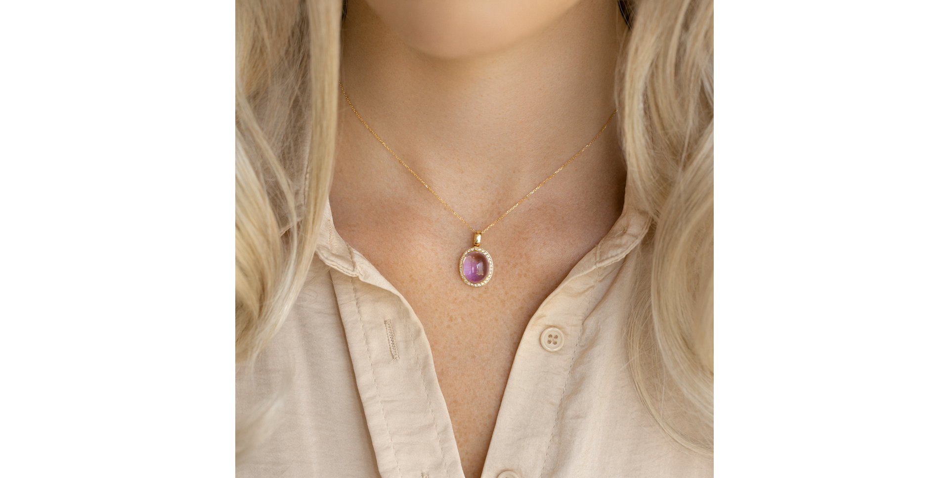 Přívěsok s mesačným kameňom a diamantmi Magic Blossom