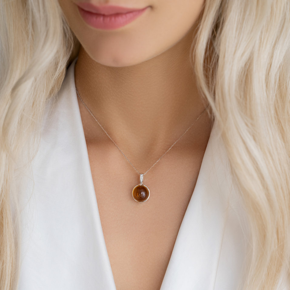 Přívěsok s ruženínom a diamantmi Fairy Blossom